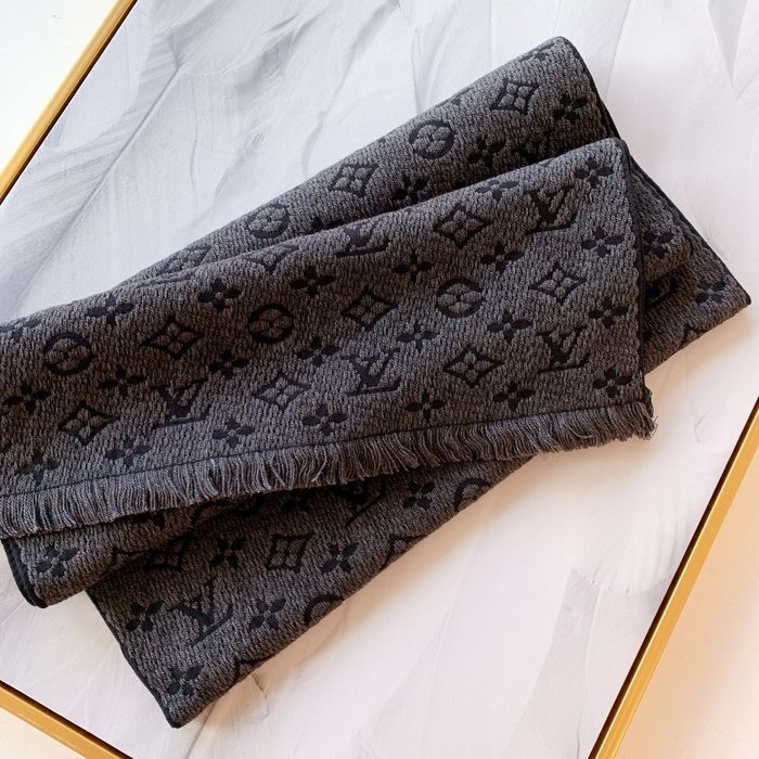 Louis Vuitton Scarf LV00030